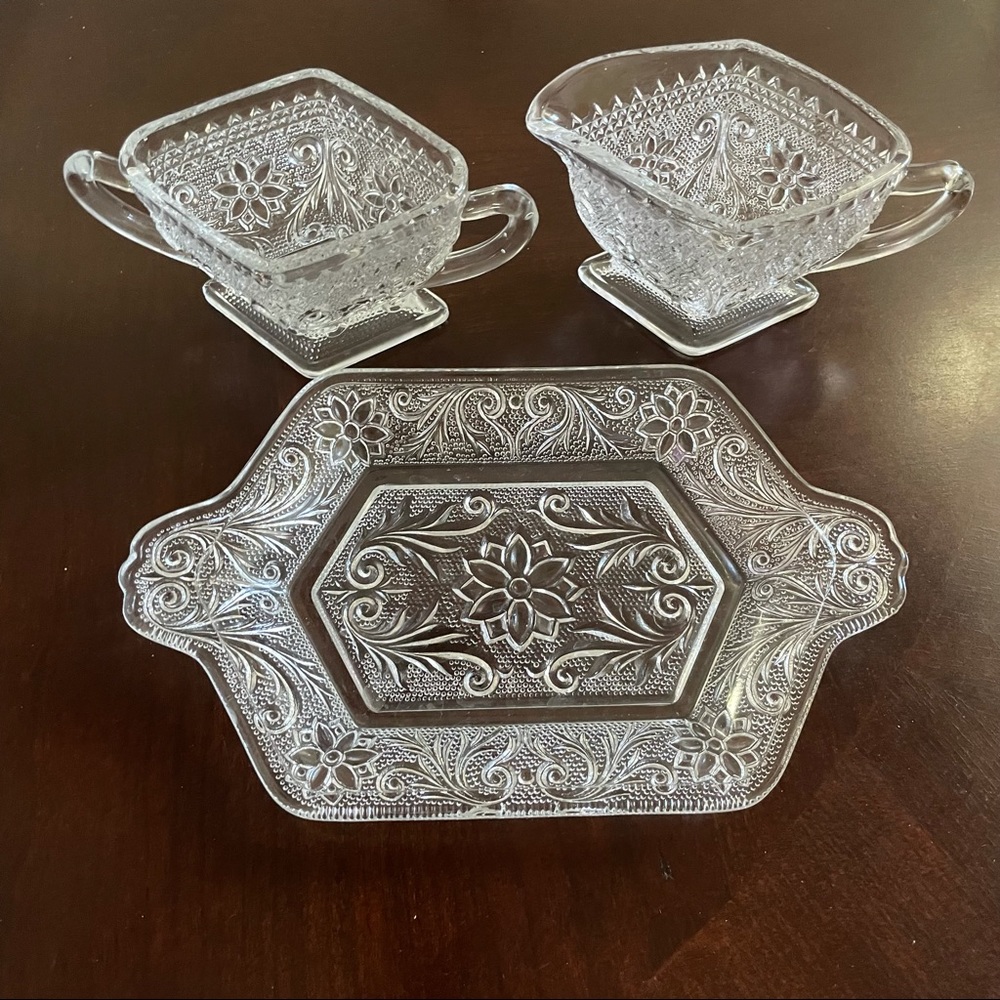 Indiana Glass Vintage Tiara Daisy Sugar Cream Set